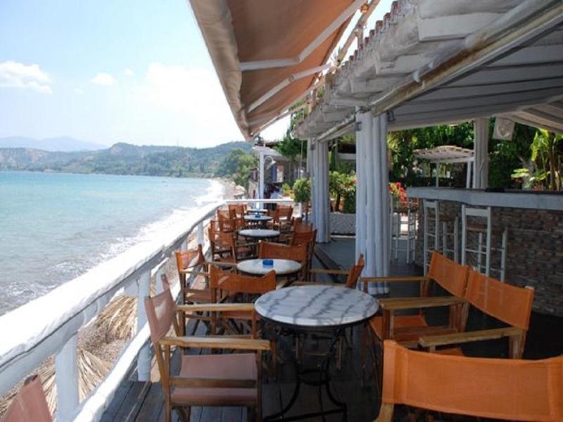 Taradella Hotel Alissos Bagian luar foto