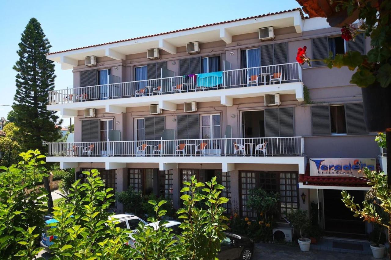 Taradella Hotel Alissos Bagian luar foto